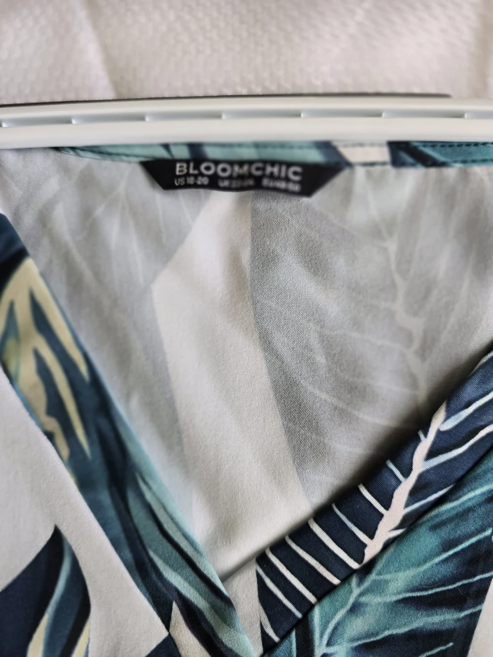 BloomChic Teal and Navy Leaf-Print Midi Dress Sz 18/20